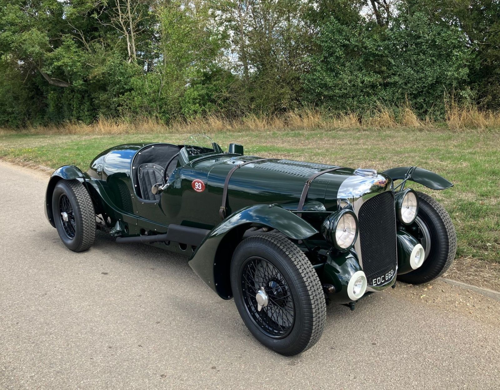 V12-Lag-f-three-qtr-2-1600x1246