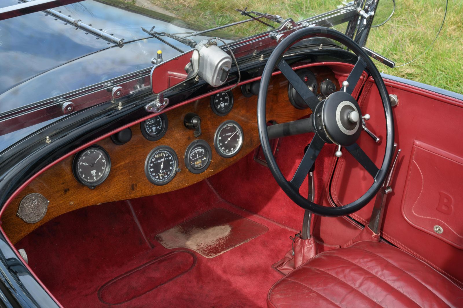 black-train-interior-1600x1067