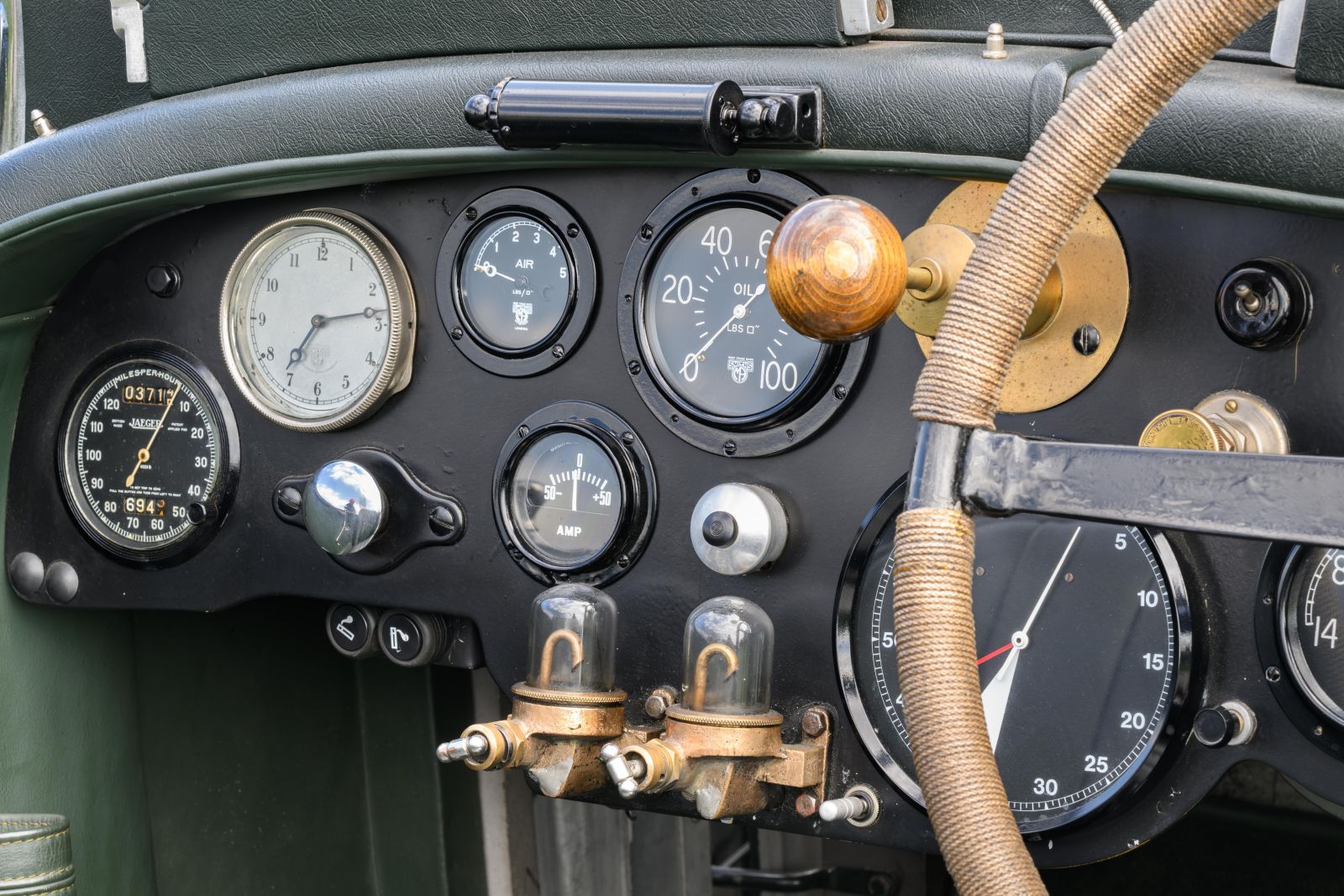 gk8063-dash-4-1-1600x1067