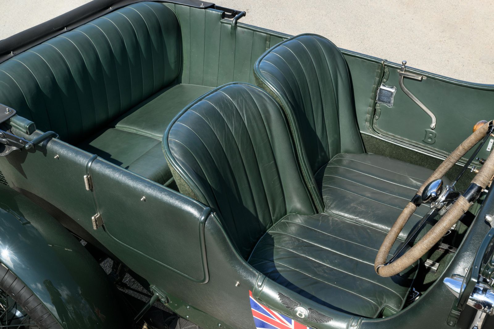 gk8063-interior2-1600x1067