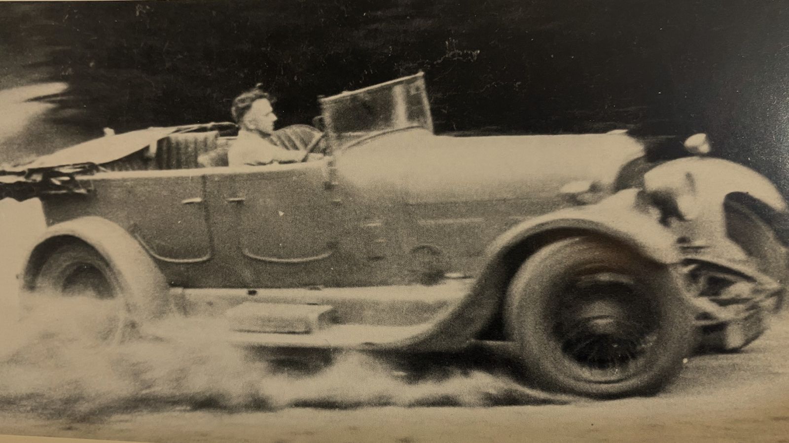 light-tourer-1600x899