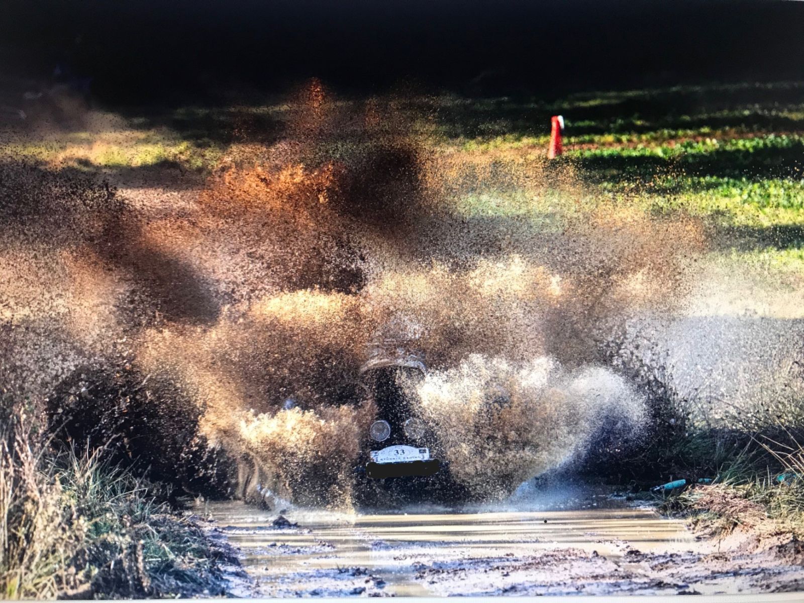 water-splash-blank-1600x1200